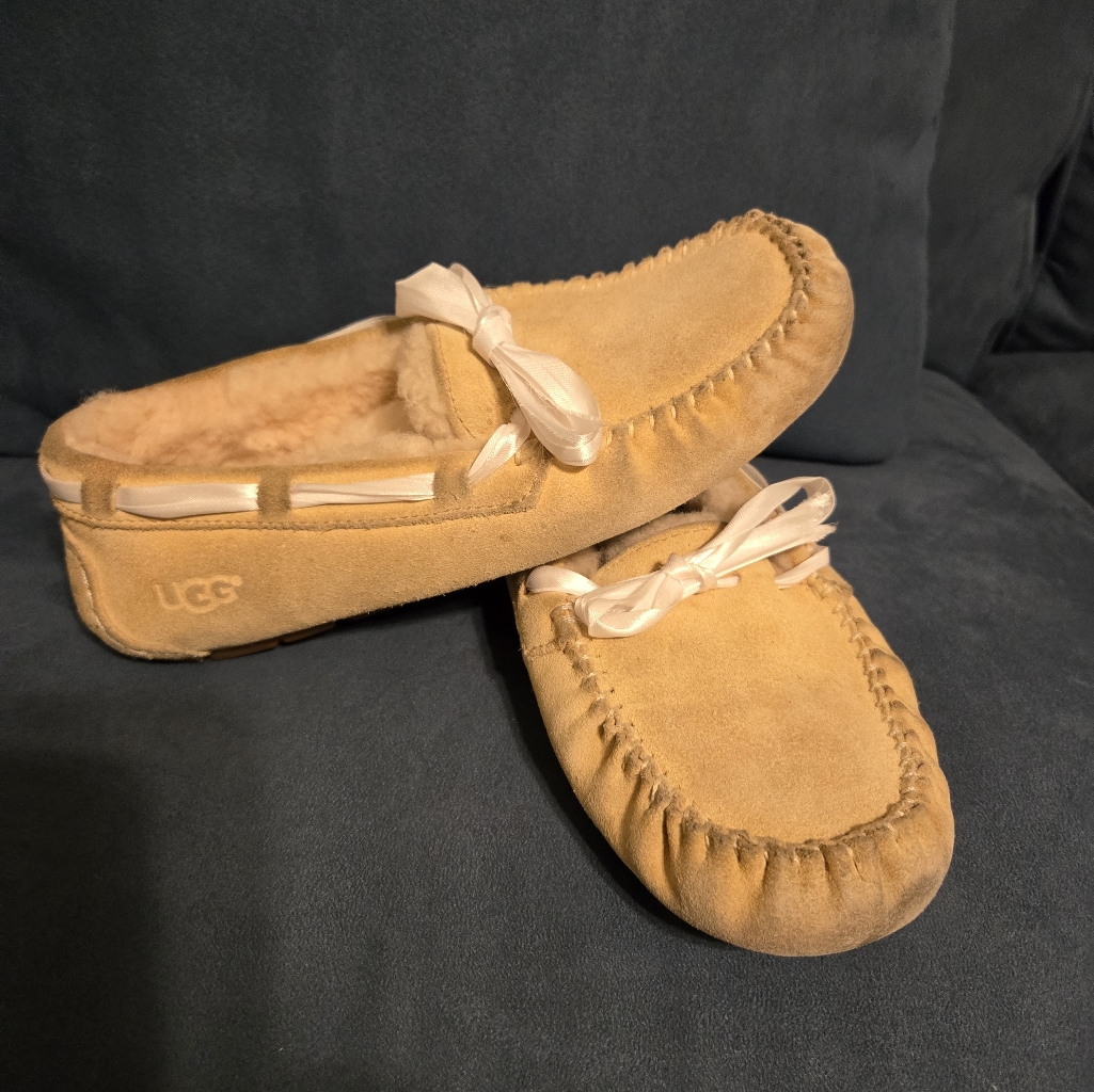 Ugg Marcusin Slippers Sz7